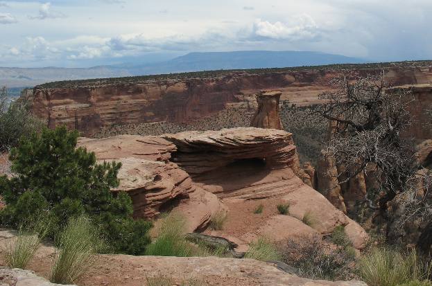 Kayenta formation caprock protecting Wingate Sandstone