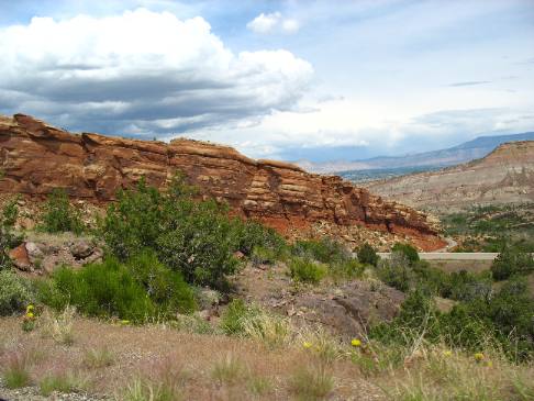 Bending fault line in Colorado National Monument