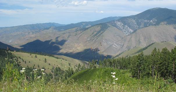 Mountains between us and the Hells Canyon Overlook