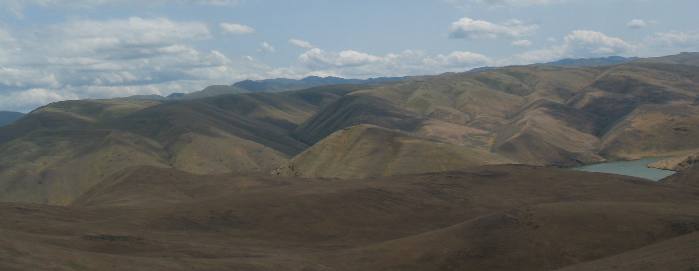 Desert surrounding Brownlee Reservoir near Richland, Oregon