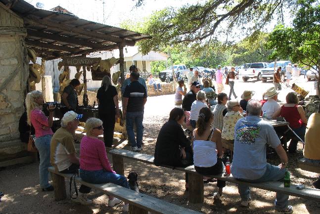 Luckenbach, Texas crowd