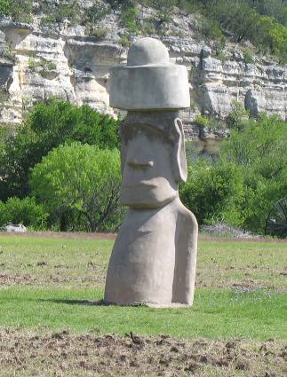 Hunt, Texas version of Stone Hinge