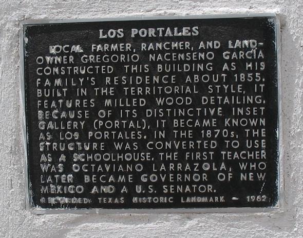 Los Portales