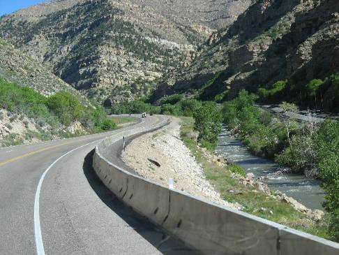 Grade on US-6 heading into Provo, Utah