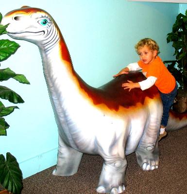 Bennett Hendrix at Jr Museum in Panama City