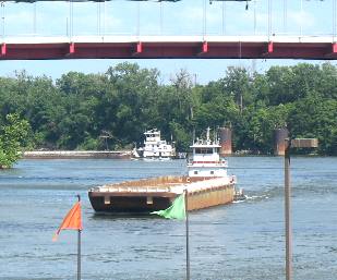 Barge traffic on the Cumberland River