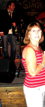 Joyce  Hendrix at The Stage on Broadway