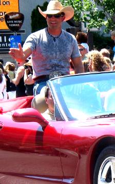 Jason Meadows CMA Music Festival Parade