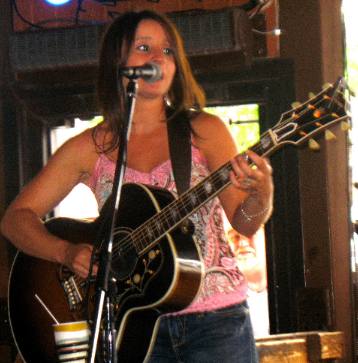 Mindy Ellis Legends Corner