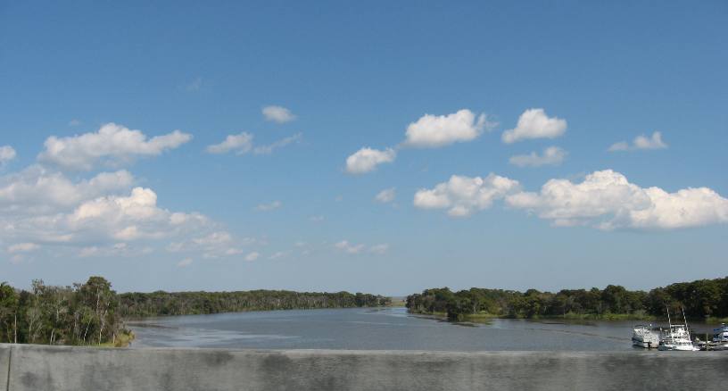 Altamaha River looking east from US-17 Bridge at Two Way Fish Camp