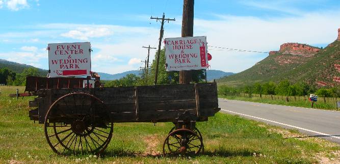 Ellis Ranch Wedding Park signs