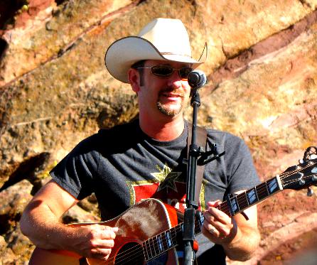 Craig Campbell performing at Willie Nelson's Country Throwdown