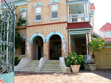 Southernmost House Guest Rooms , Museum Tours and Gift Shop