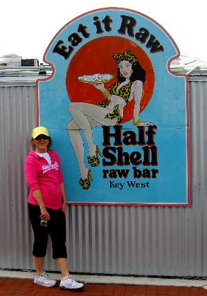 Joyce Hendrix Half Shell raw bar on Harbor Walk around the Historic Seaport Harbor at 