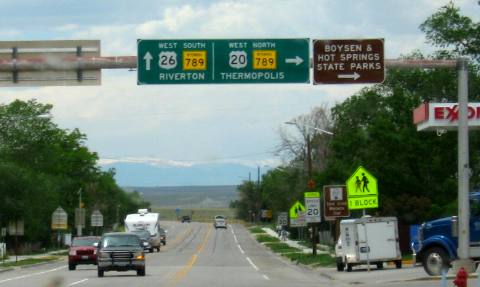 Riverton to the West and Thermopolis to the North at this Shoshoni, Wyoming intersection