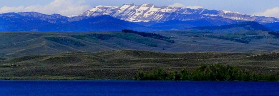 Sawtooth Mountains of the Gros Ventre Range as seen from Willow Lake