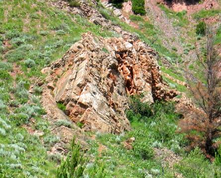 Nearly vertical sedimentary formation along fault line south of Hoback Junction 