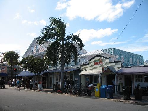 Entrance to Paradise Pizza in Key West