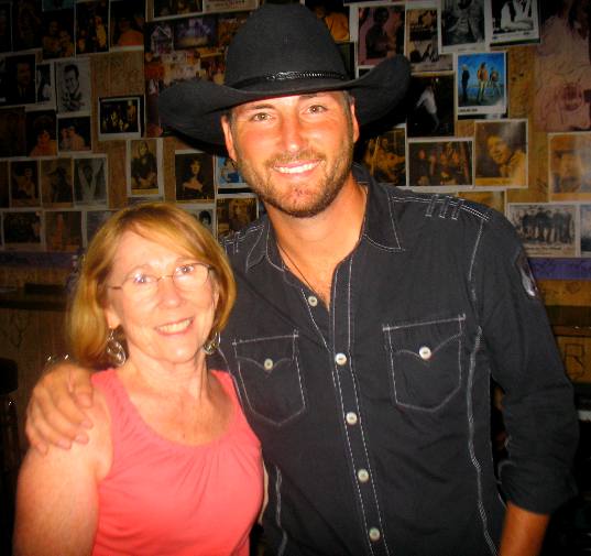 Joyce Hendrix & Billy Arnold at Tootsies